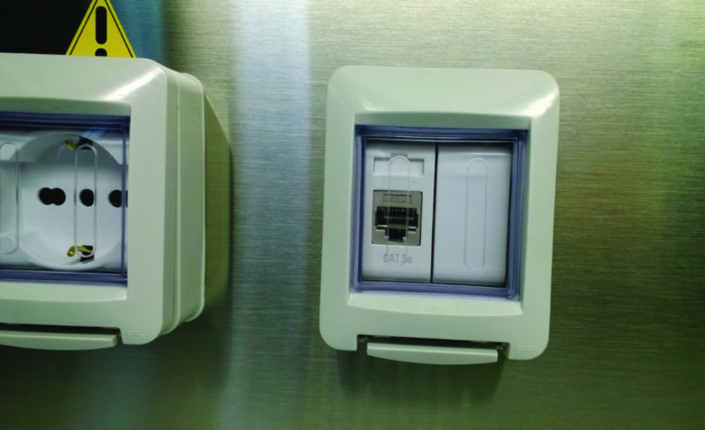 Additional data sockets for cytostatic safety cabinets CytoFAST