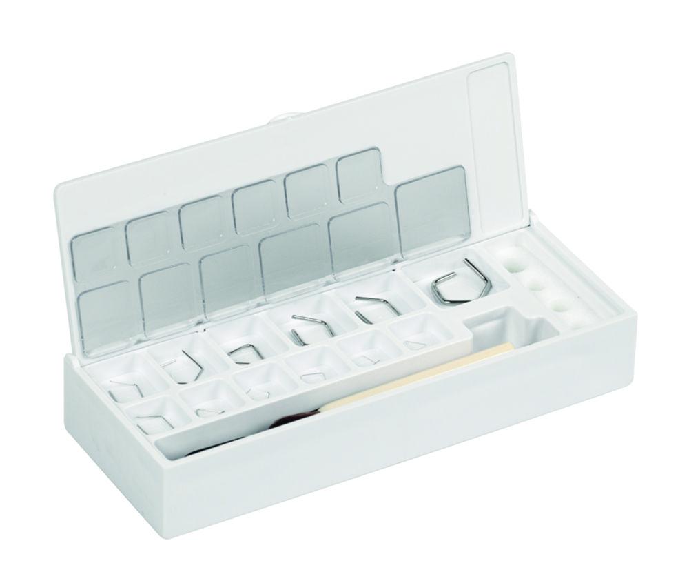 Milligram weight set E1, in plastic box