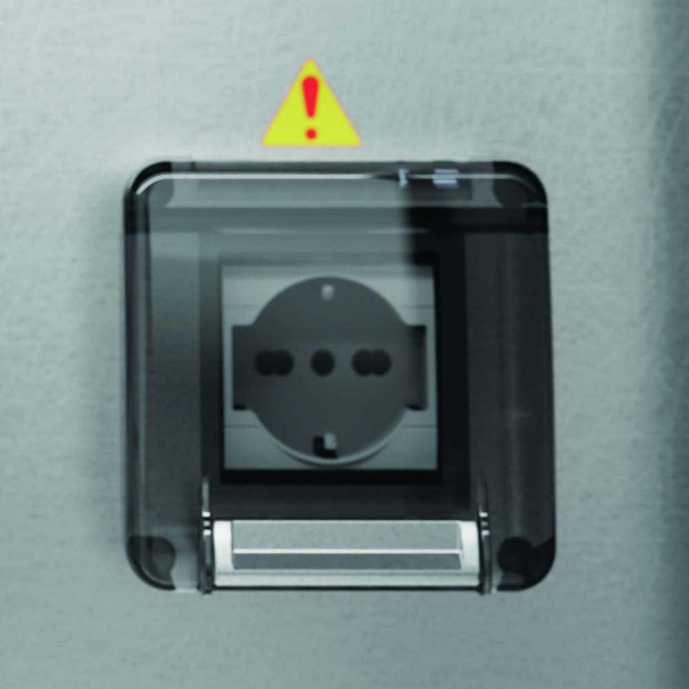 Additional sockets for cytostatic safety cabinets CytoFAST
