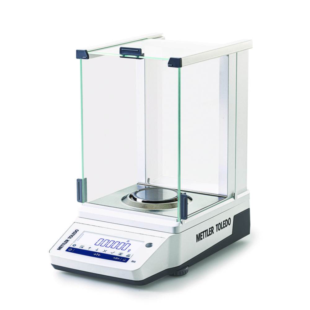 Analytical balance MA, with internal adjustment