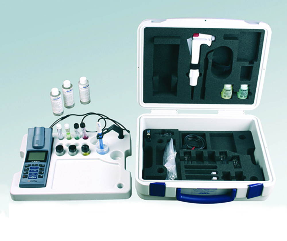 Handheld photometer pHotoFlex® pH Field case set