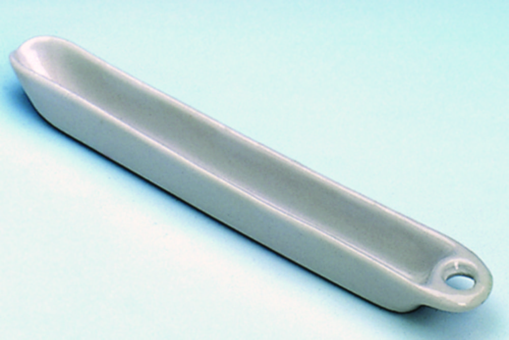 Incinerating boats, porcelain, with loop handle